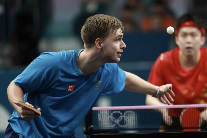 接发站位前 接发站位前